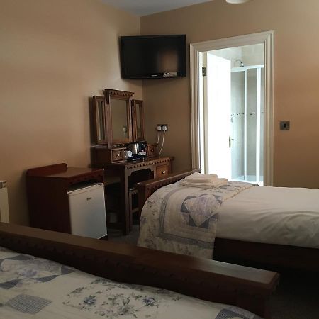 Ballynaskreena Hopper Inn Bar & Guest Accommodation מראה חיצוני תמונה