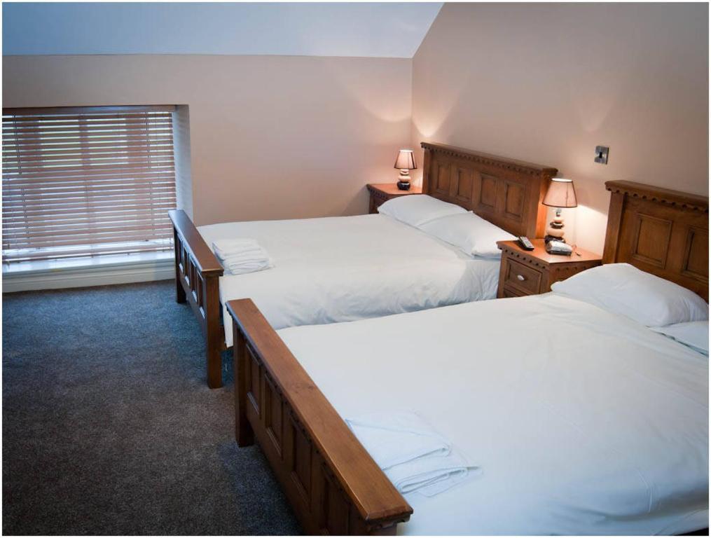 Ballynaskreena Hopper Inn Bar & Guest Accommodation חדר תמונה