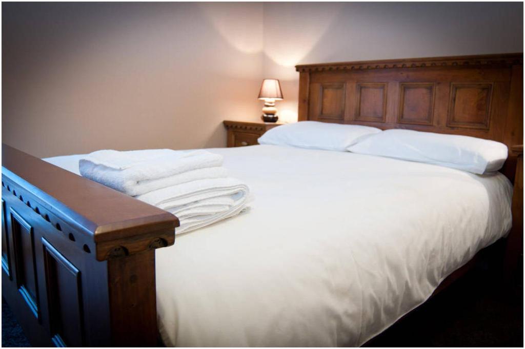 Ballynaskreena Hopper Inn Bar & Guest Accommodation חדר תמונה