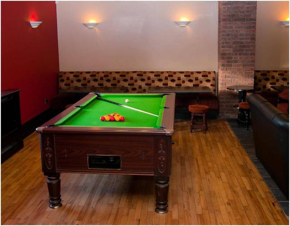 Ballynaskreena Hopper Inn Bar & Guest Accommodation מראה חיצוני תמונה